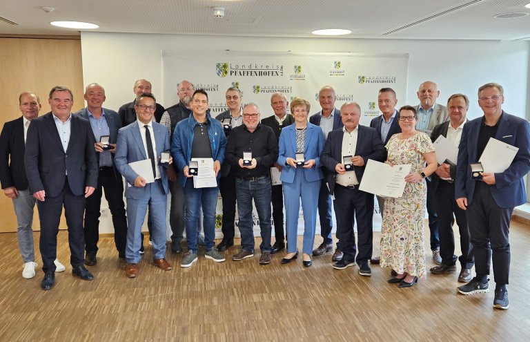 Landkreismedaille Gold und Silber